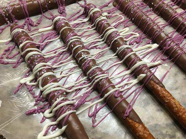 chocolate-covered-pretzels