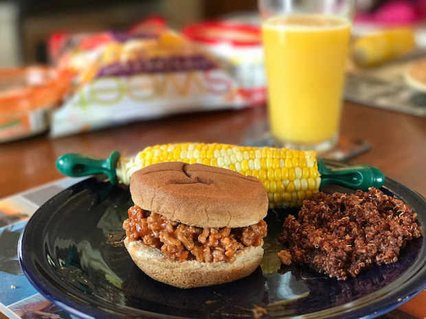 Sloppy Joe with corn on the cob and quinoa