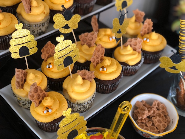Bee cupcakes