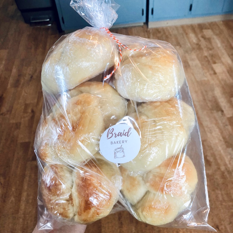 Challah bread knots from Etsy shop Braid Bakery