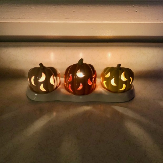 Yankee Candle pumpkin candle holder