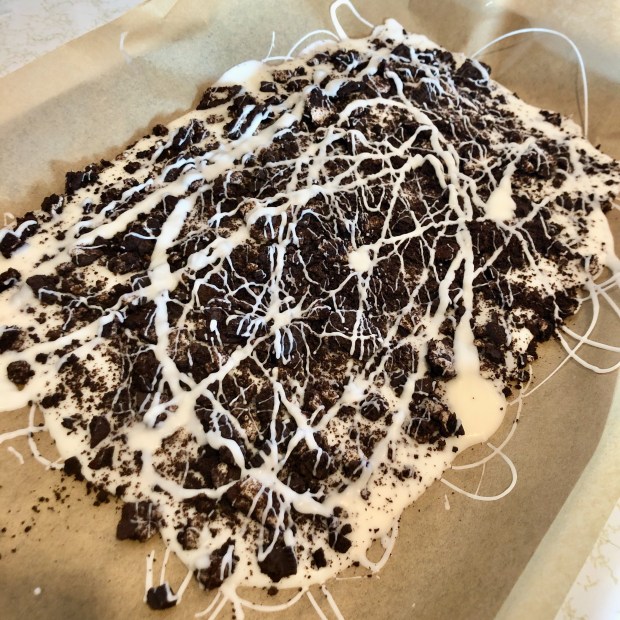 White chocolate Oreo bark