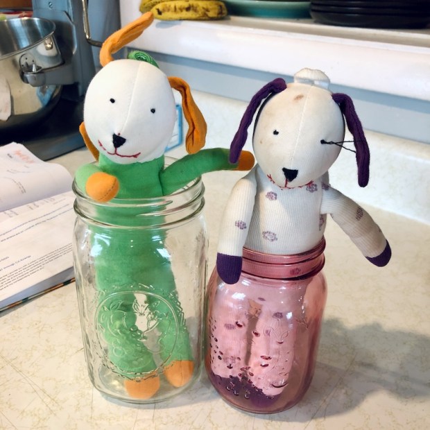 Under the Nile Scrappy Dog toy