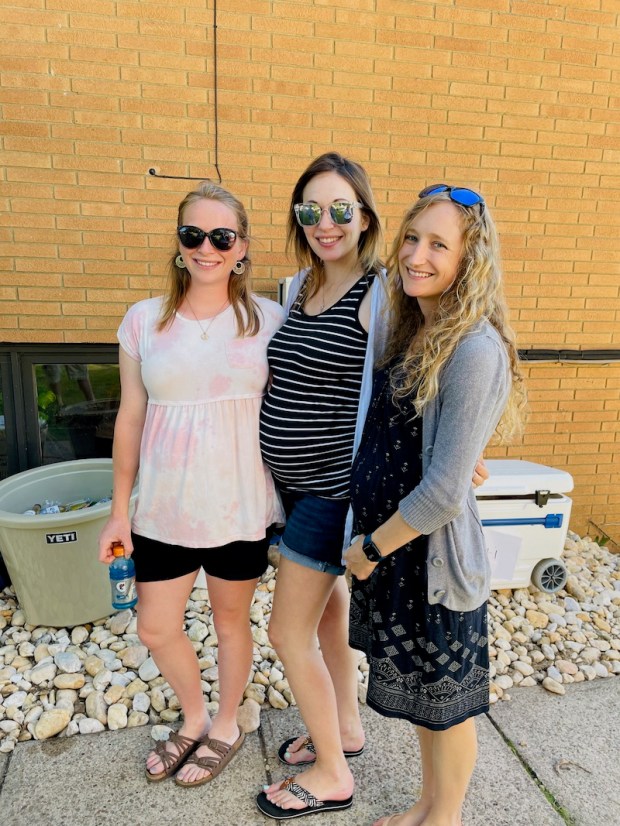 Three pregnant girls