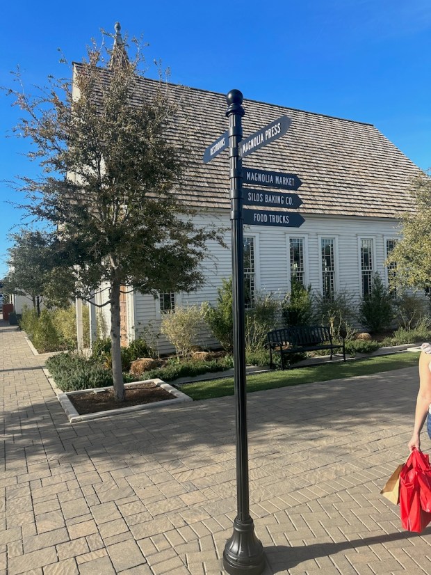 Signs in Waco Texas for Magnolia