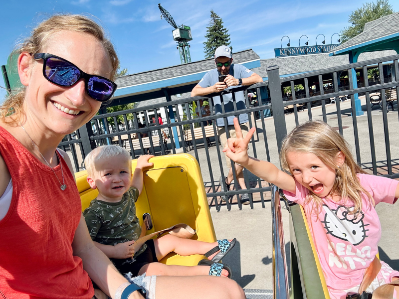 Mom with kids at Kennywood in Pittsburgh, PA