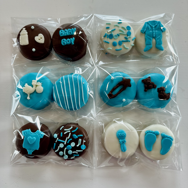 Baby boy chocolate covered Oreos