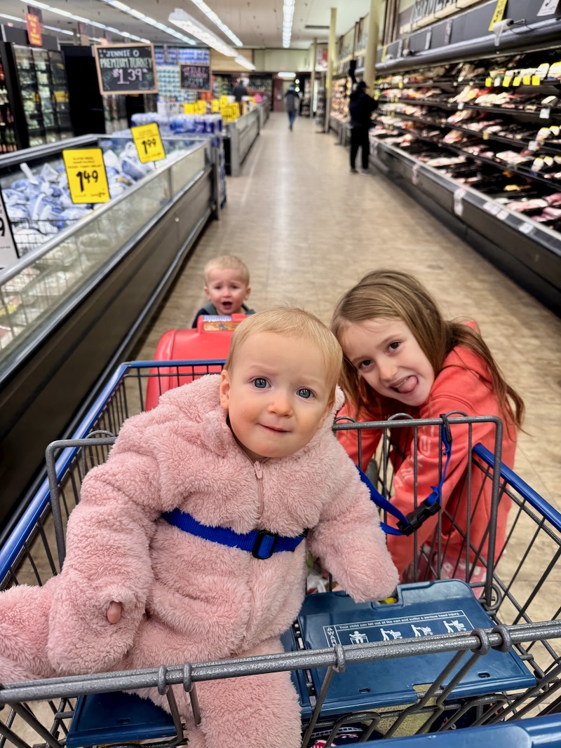 Kids at grocery store