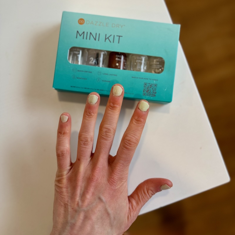 Dazzle Dry nails kit