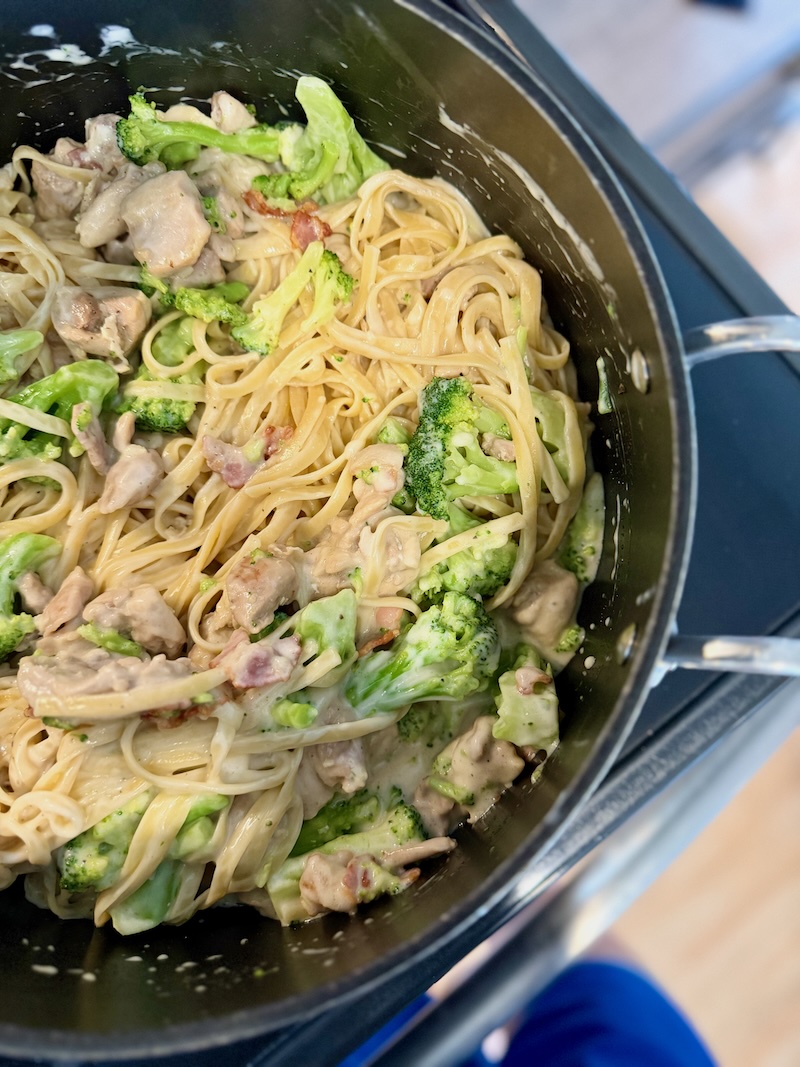 Chicken and broccoli alfredo