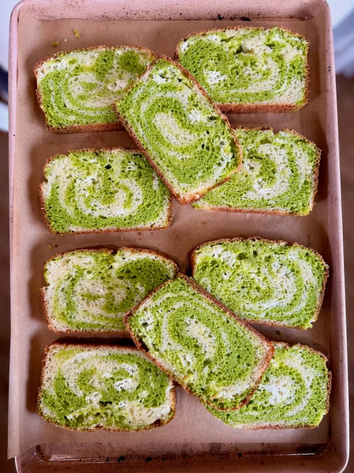 Pistachio cheesecake swirl bread